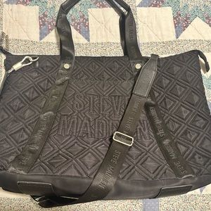 Steve Madden carry-on weekend overnight shoulder bag